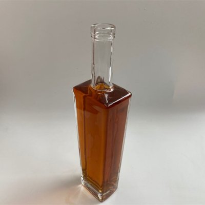 Square Shape 500ml Clear Glass Bottles